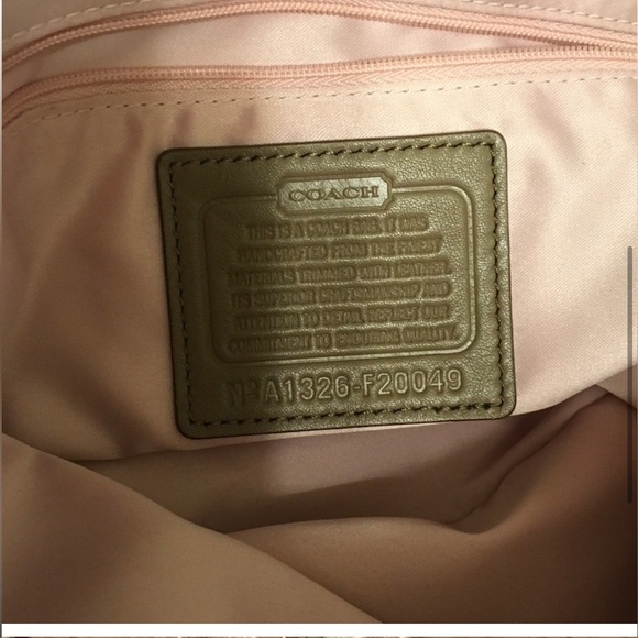 Coach two way crossbody Bag - Picture 5 of 6